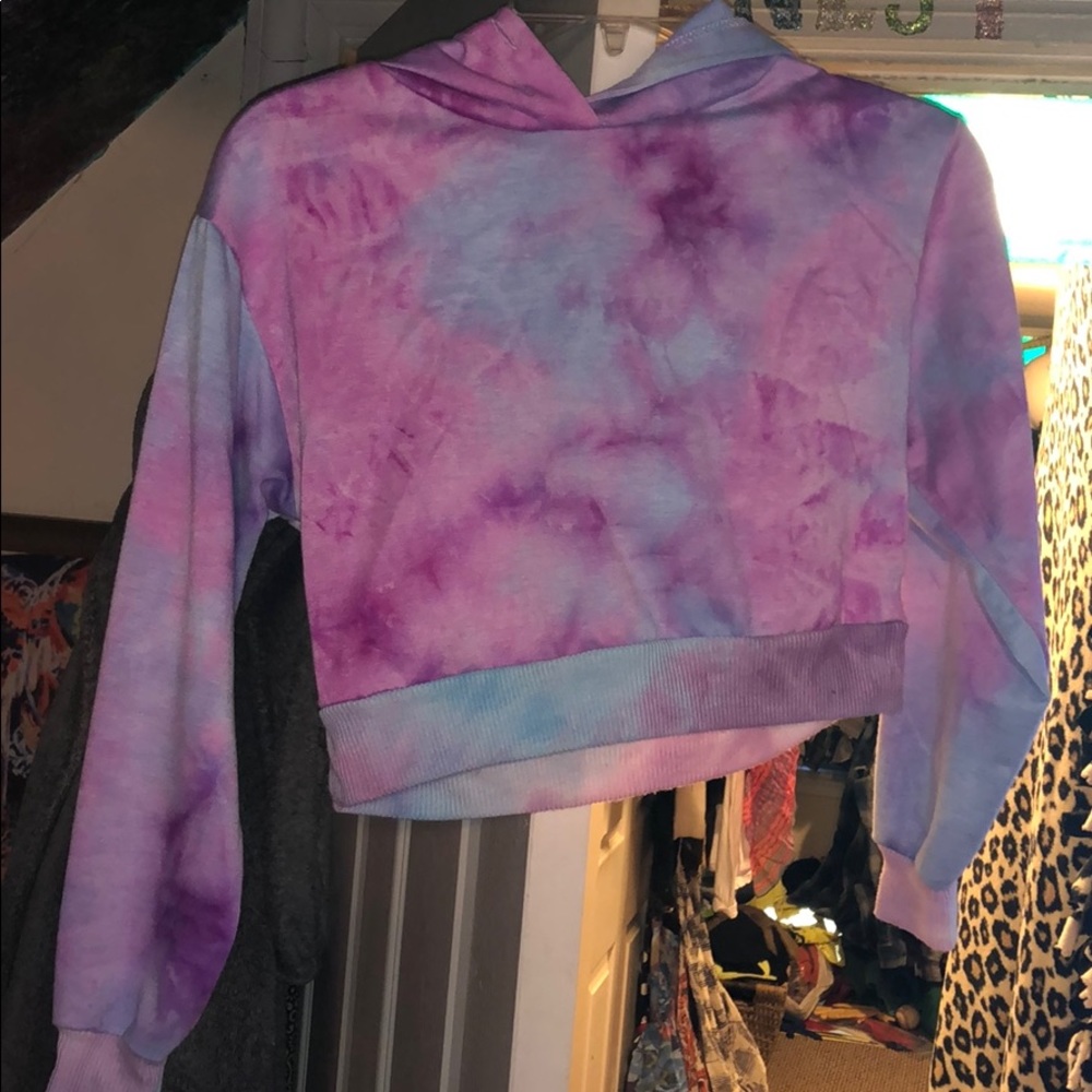 Tie dye crop hoodie